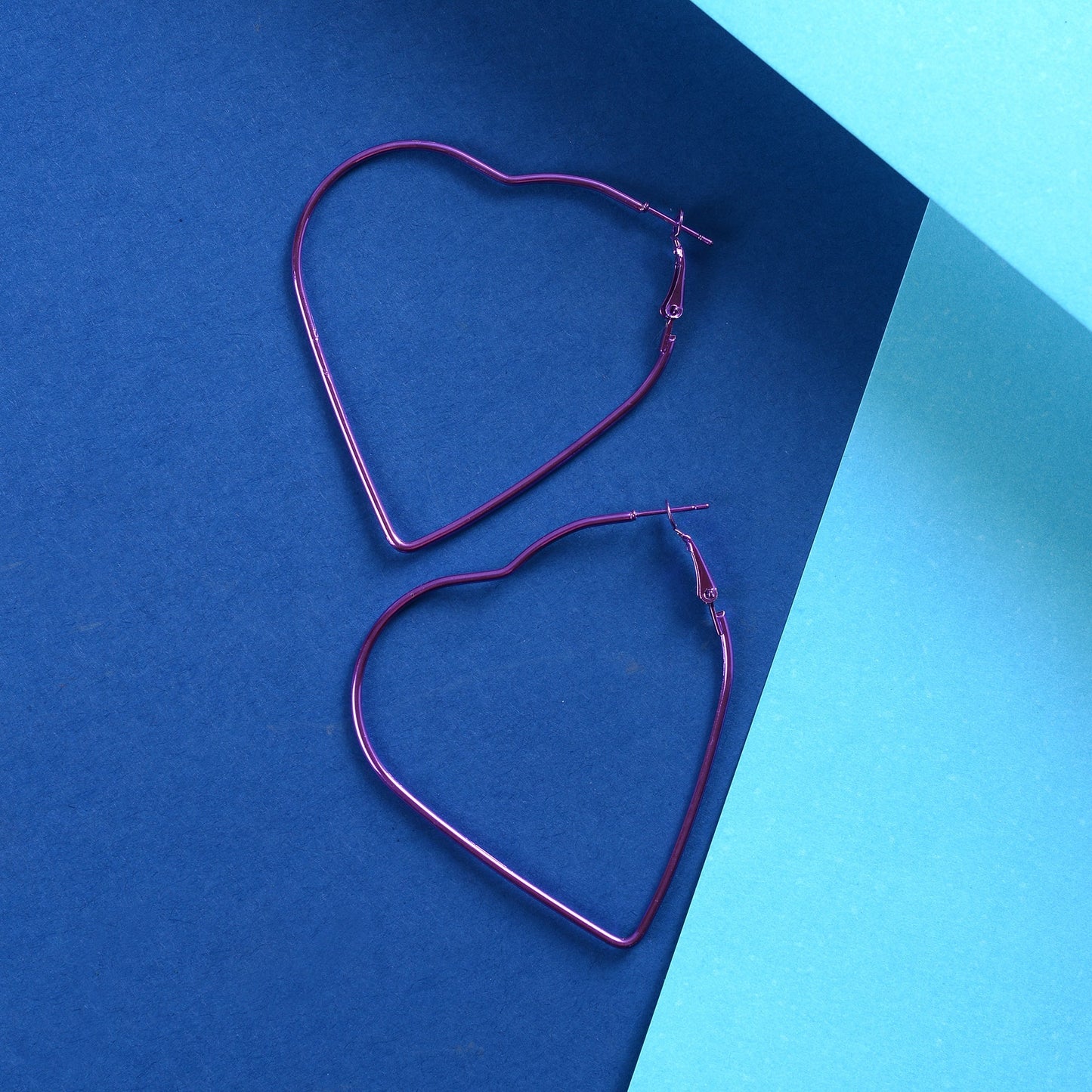 Pure Line- Heart Shaped hoop earrings