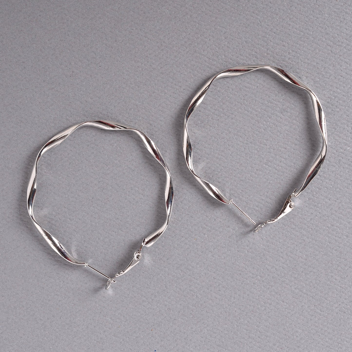 Golden Bloom- Twisted metallic hoop earrings