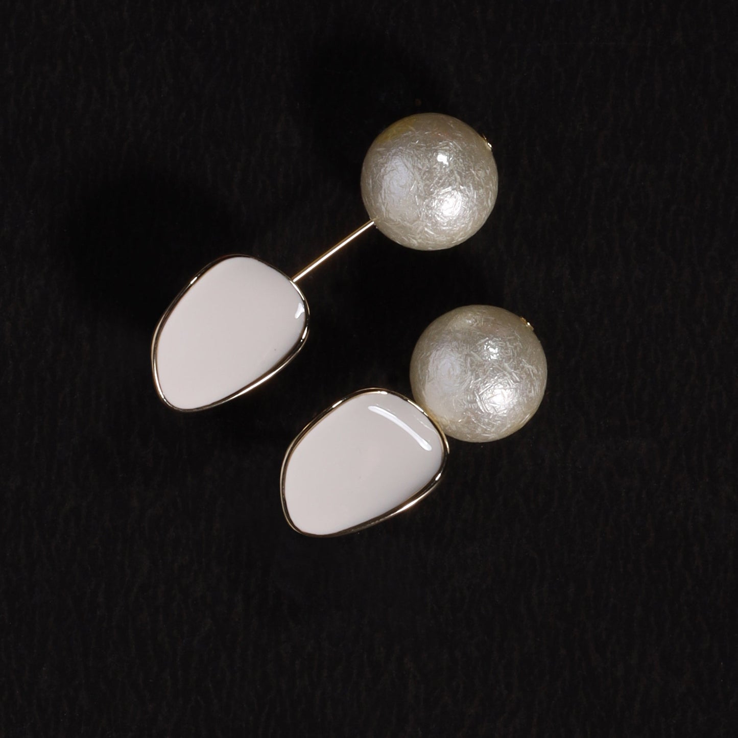 Moon Mystery- Sleek dangler earrings