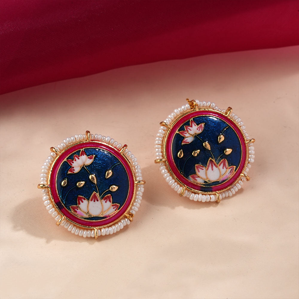 Liorna- Pearl framed stud earrings (Blue)