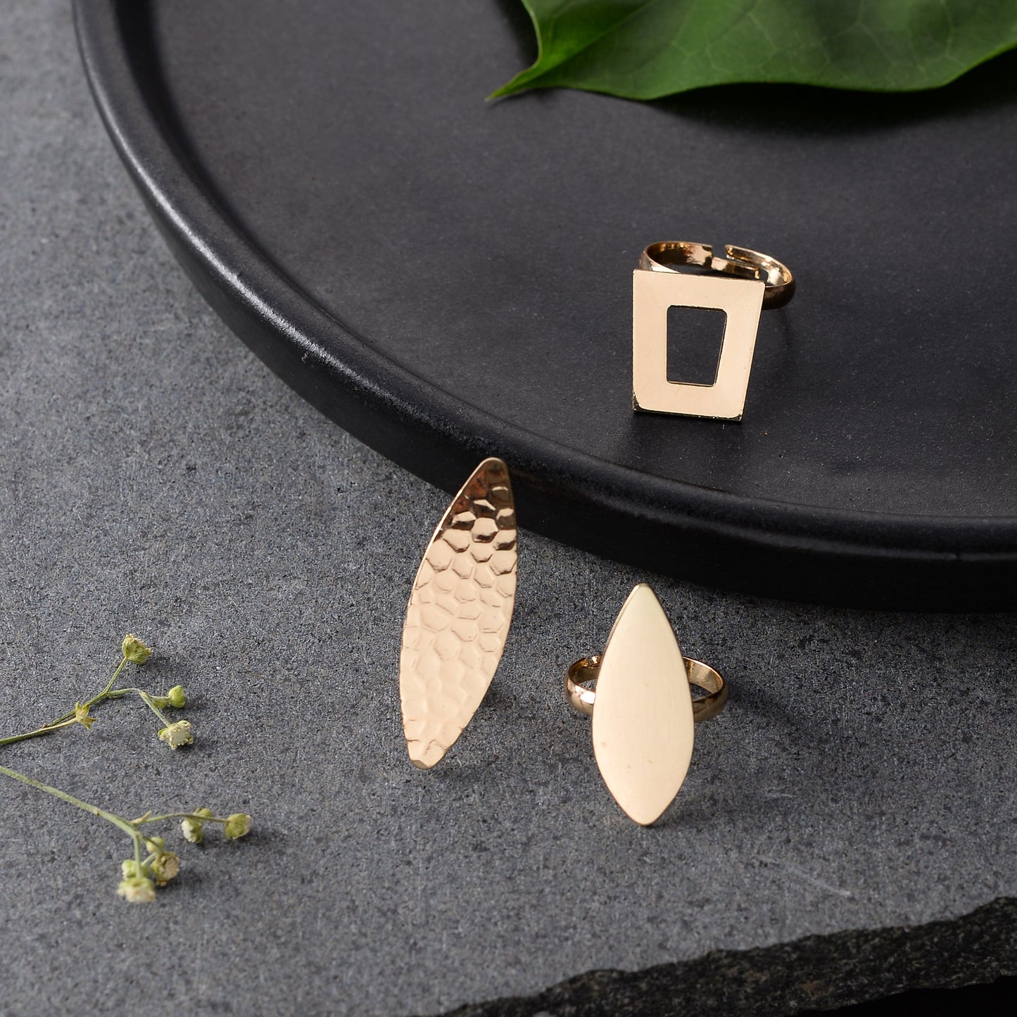 Golden polished Rings