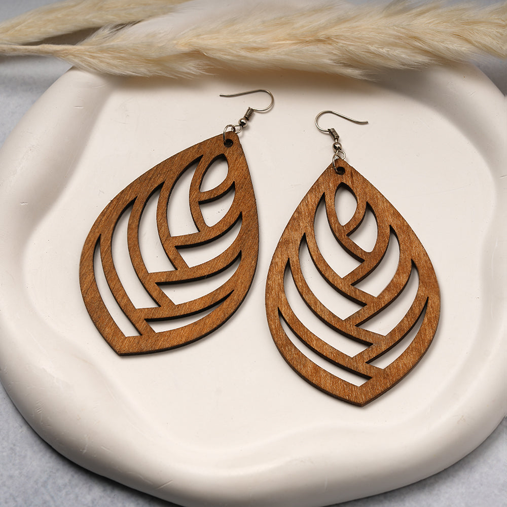 Leaf line- leaf carved dangler earrings