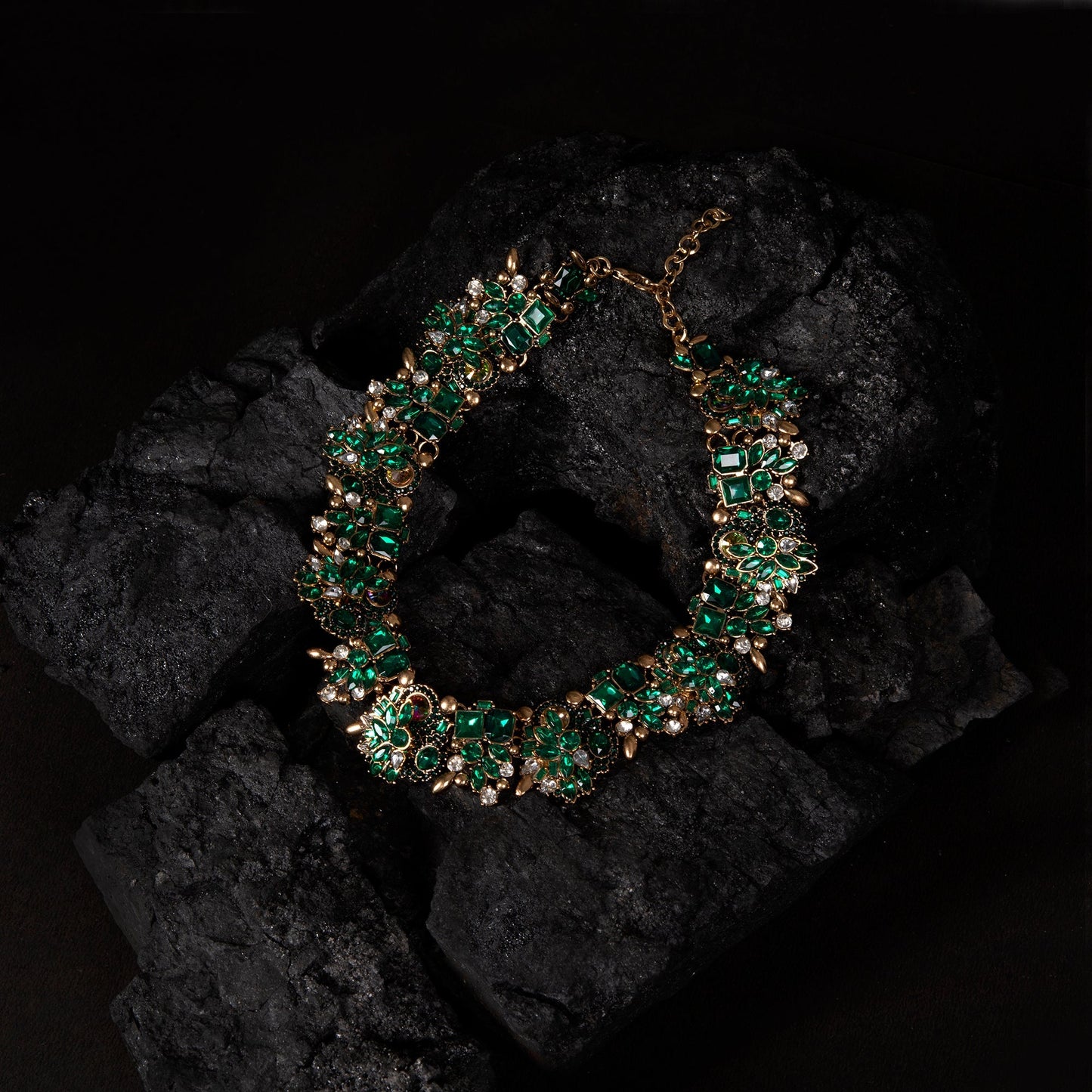 Sunlit Stones- Stone Studded Statement Neckpiece
