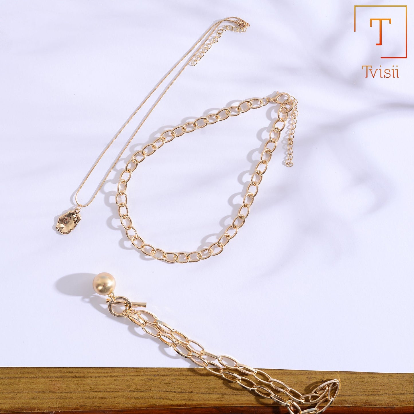 Pebble Thread- golden minimal layered necklace