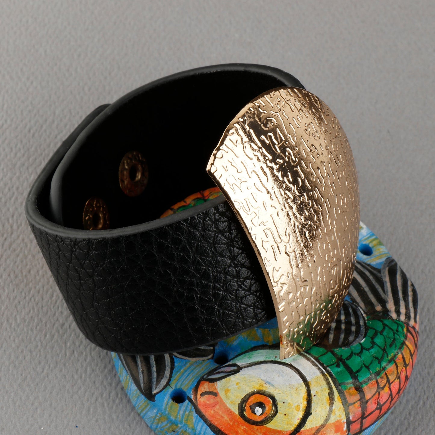 Oak Leather Knot- Statement Leather Bracelet