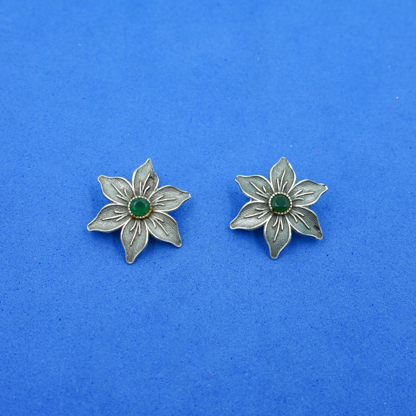 Juhi- Silver Brass Stone-Studded Stud Earrings(Green)