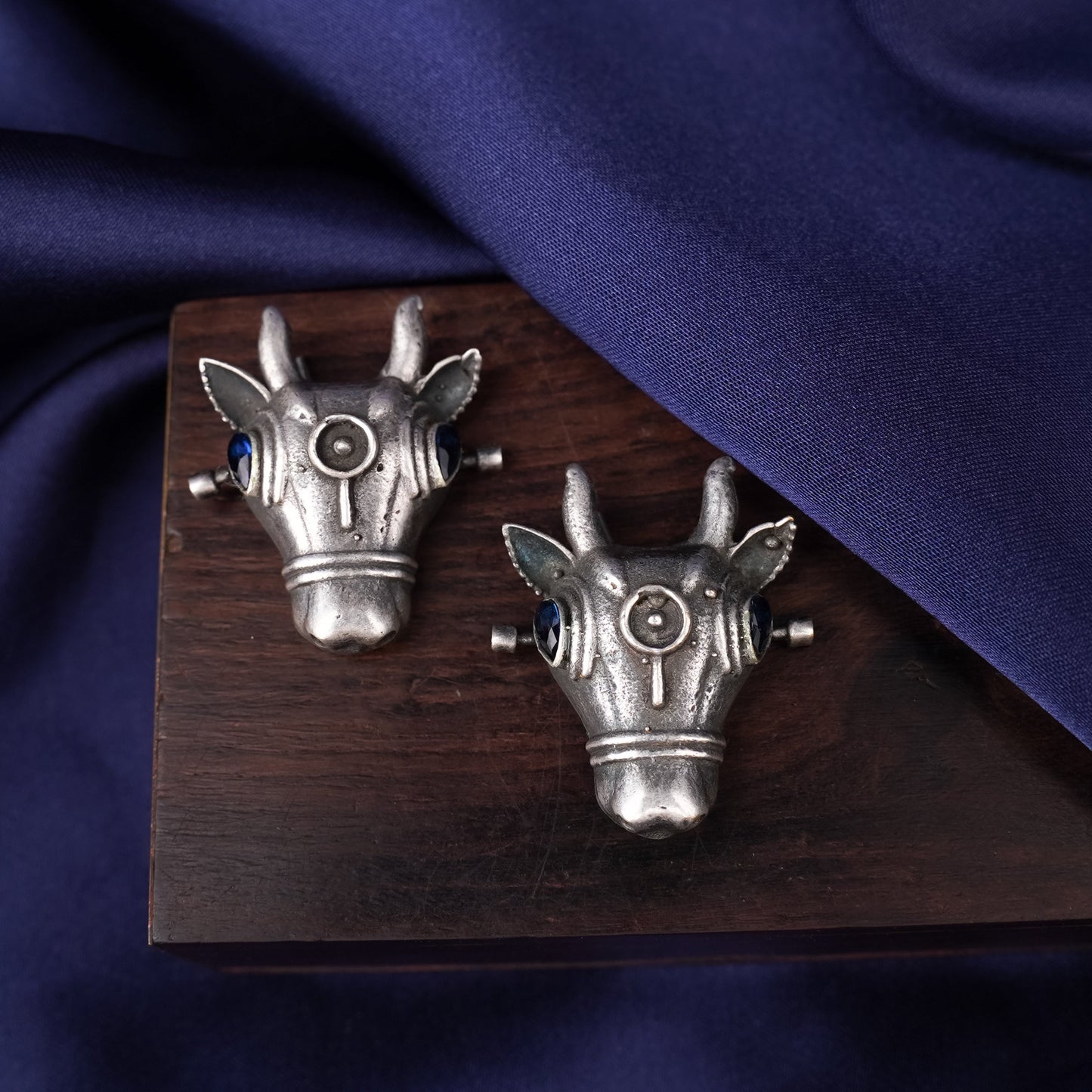 Nandi- Silver oxidised Stone-Studded stud earrings(Blue)