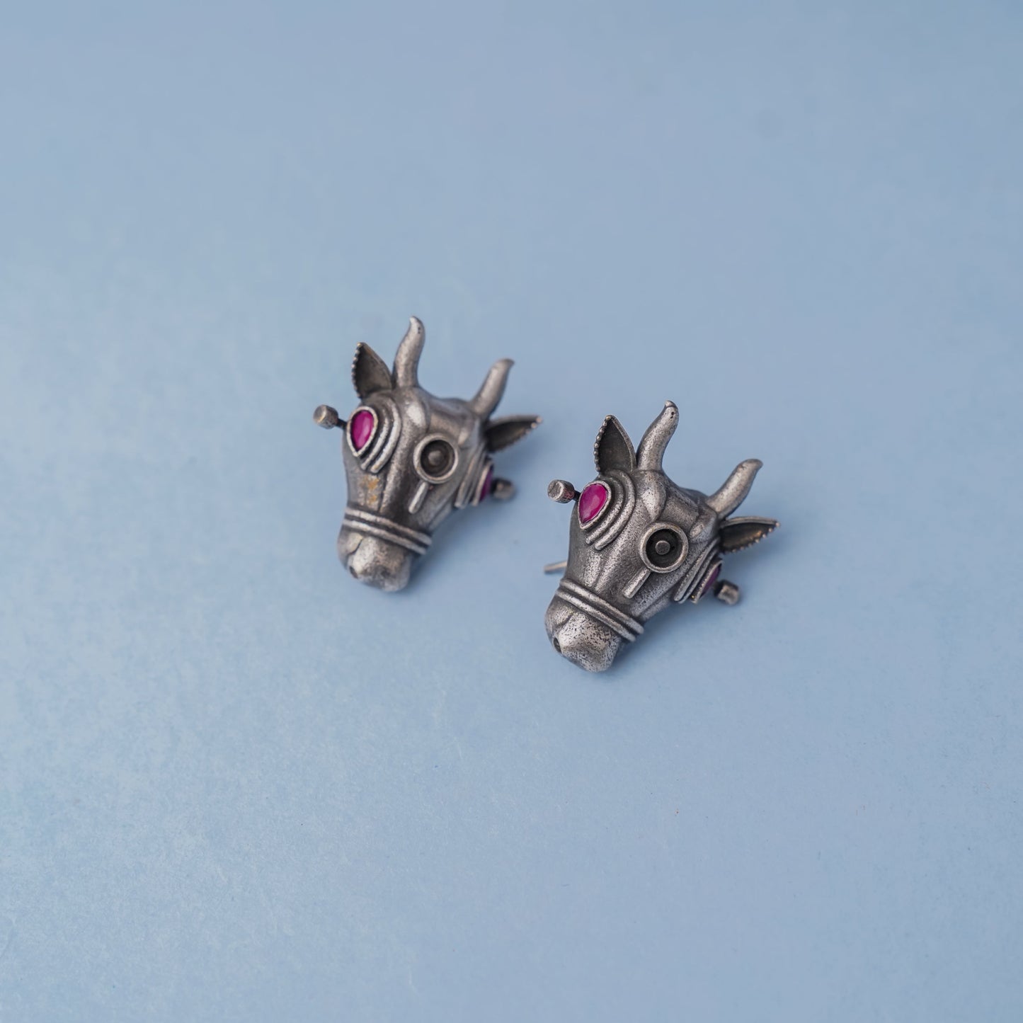 Nandi- Silver oxidised Stone-Studded stud earrings(Red)