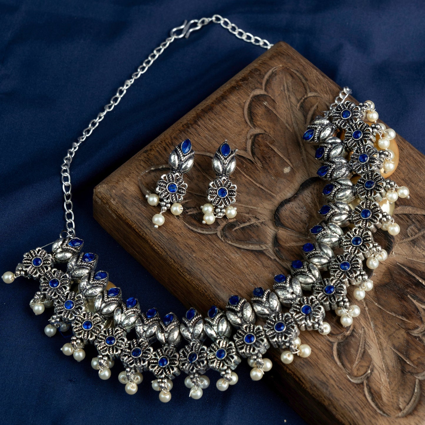 Sumedha – Stone-Studded Necklace Set