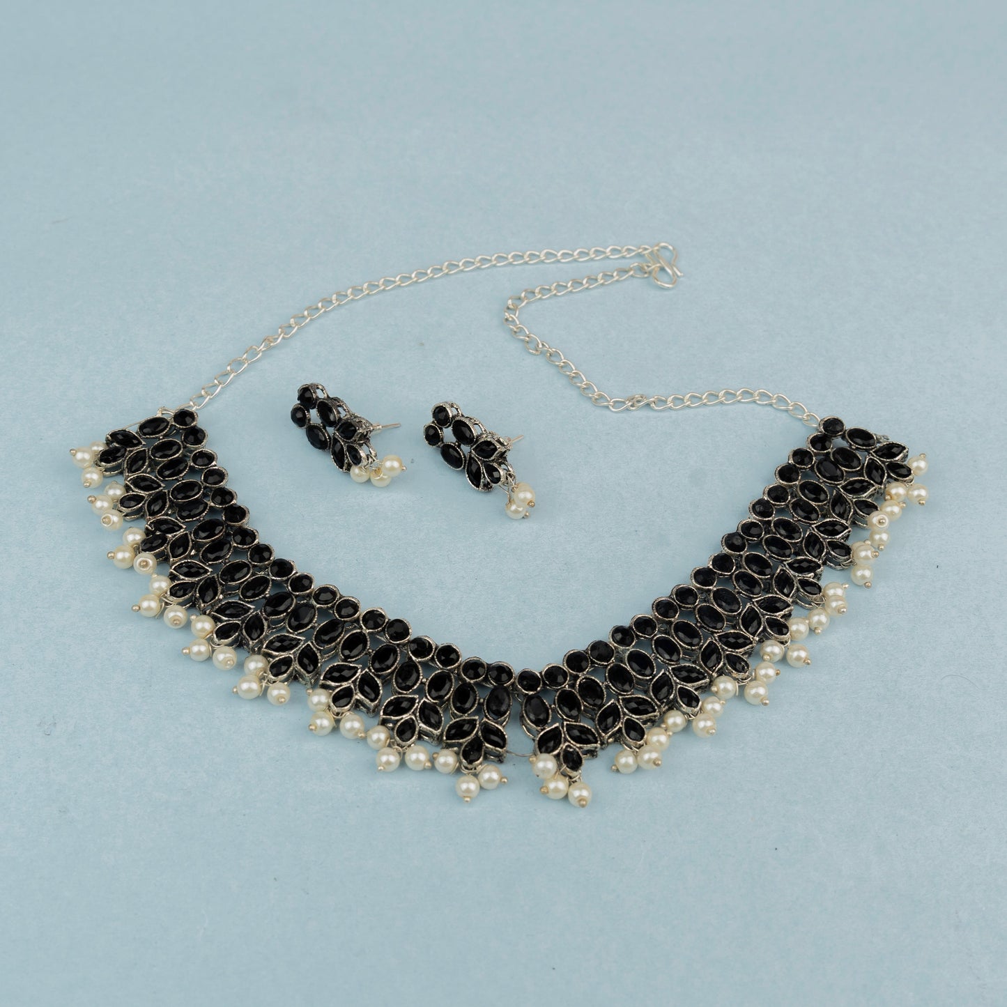 Sharanya – Stone-Studded Brass Necklace Set