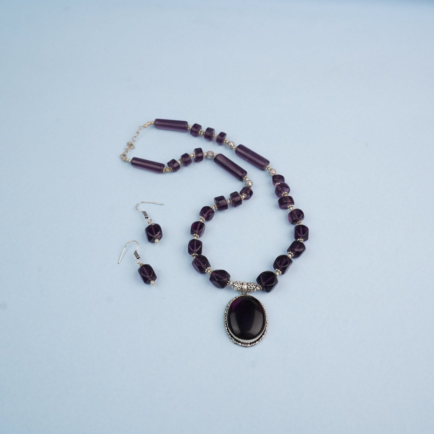 Tanirik- Stone-Studded Long Necpiece Set