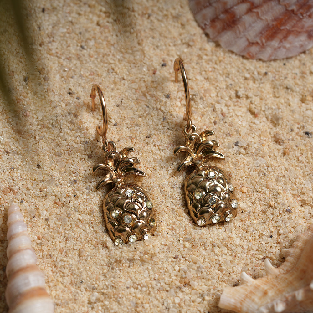 Golden Edge- Golden Dangler Earrings